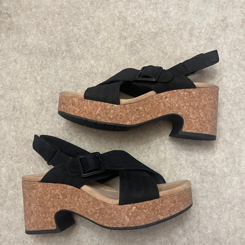 Clark’s Collection Nerisa West Black Cork Platform Heel Sandals Women’s Size 8.5